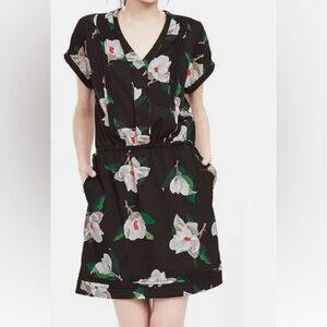 Banana Republic tie waist dress - Size M